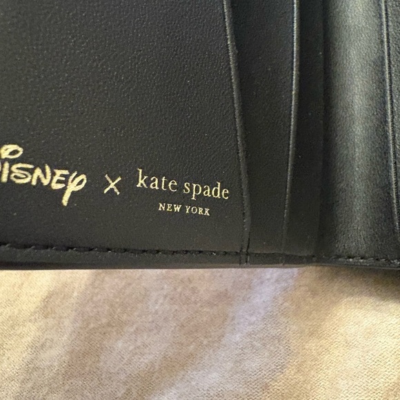 Kate Spade x Disney White and Black Minnie Mouse Polka Dot Snap Wallet - Picture 10 of 14